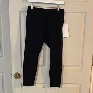 Lululemon WunderTrain High Rise Ribbed Tight 25in